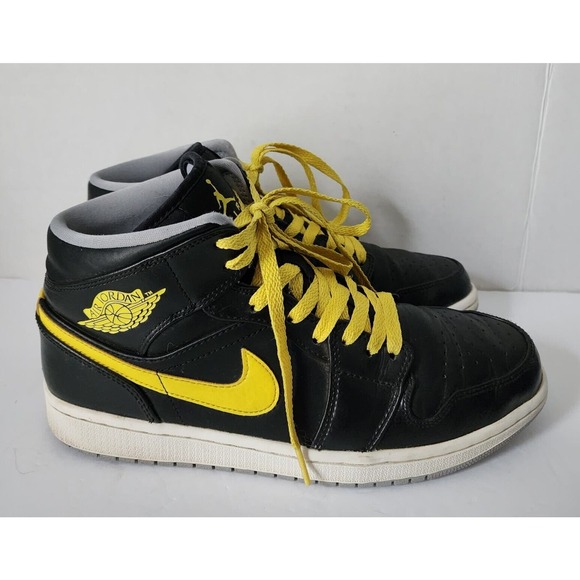 Air Jordan 1 Mid Yellow Retro Black 2014 Nike 554724-070 Mens Size 9.5